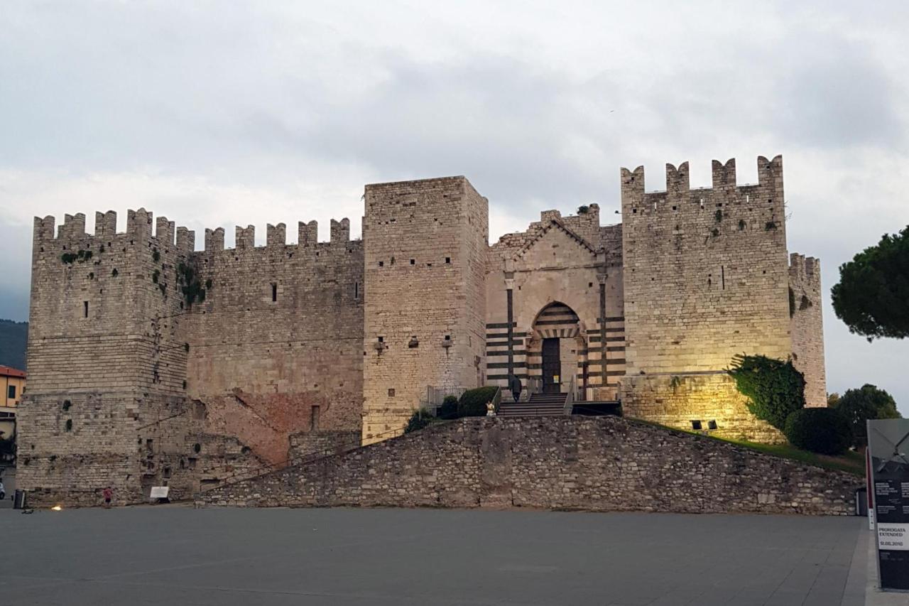 Taverna Abitazione A 15 Km Da Firenze Prato  Ngoại thất bức ảnh